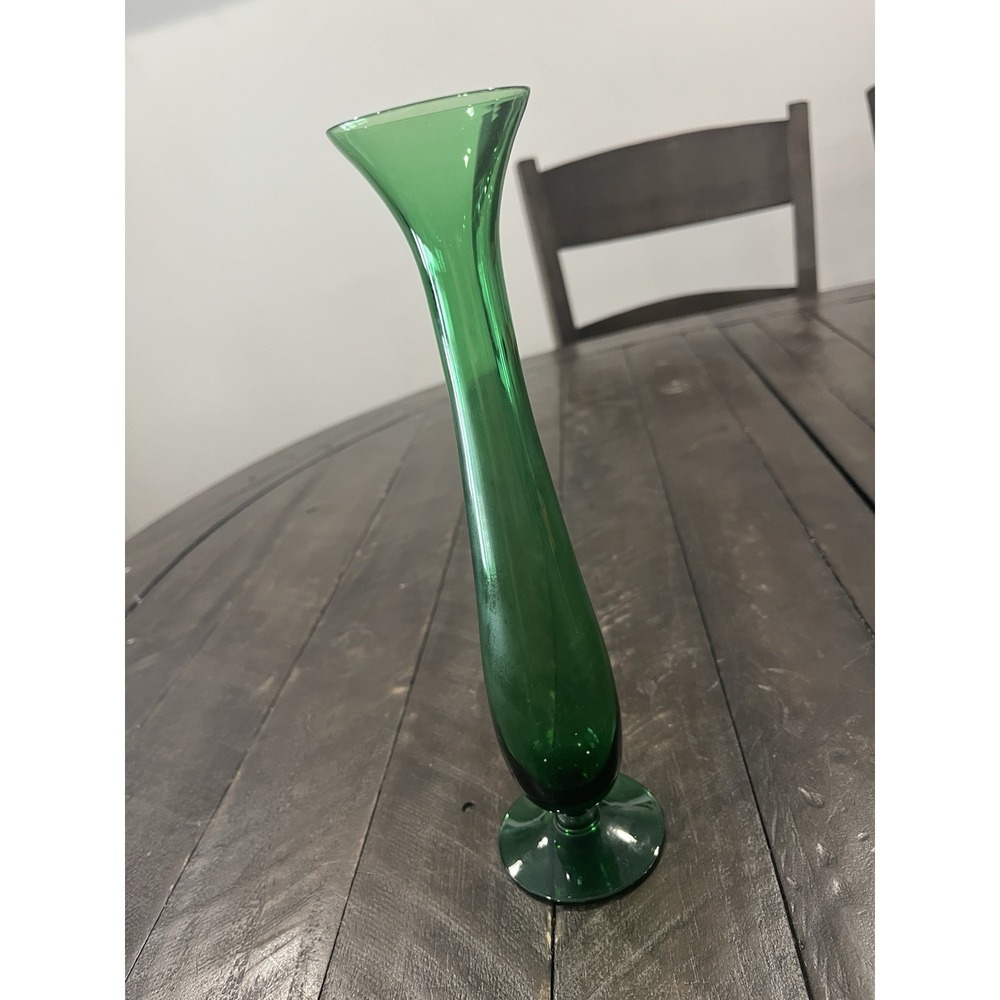Old Morgantown Glass Vase‎ Lara Evergreen Green 10" Footed Bud Vase Decor